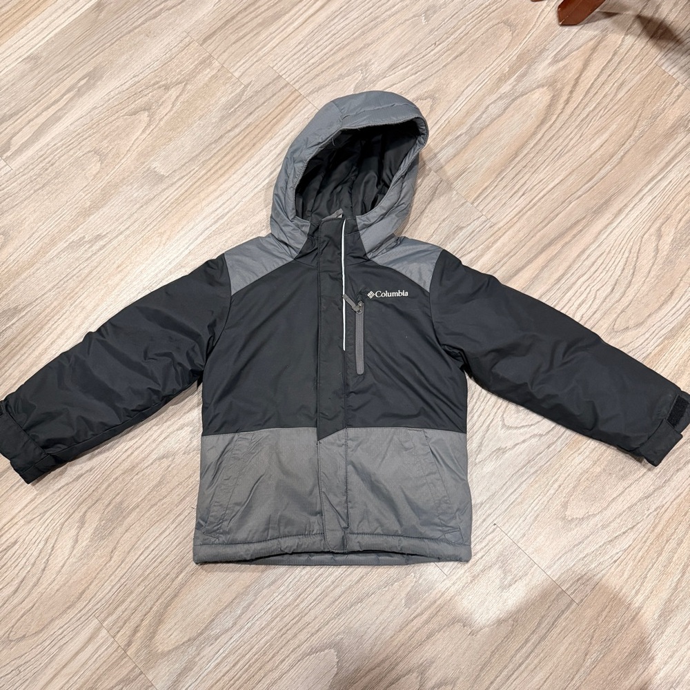Columbia Kids Puffer Jacket - Black and Gray